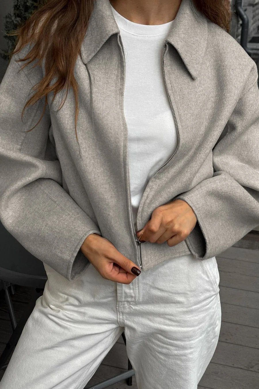 جاكيت نسائي رصاصي فاتح