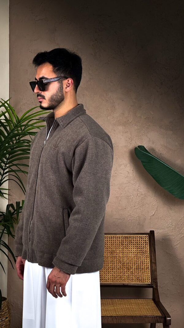 جاكيت كشمير لون خاكي