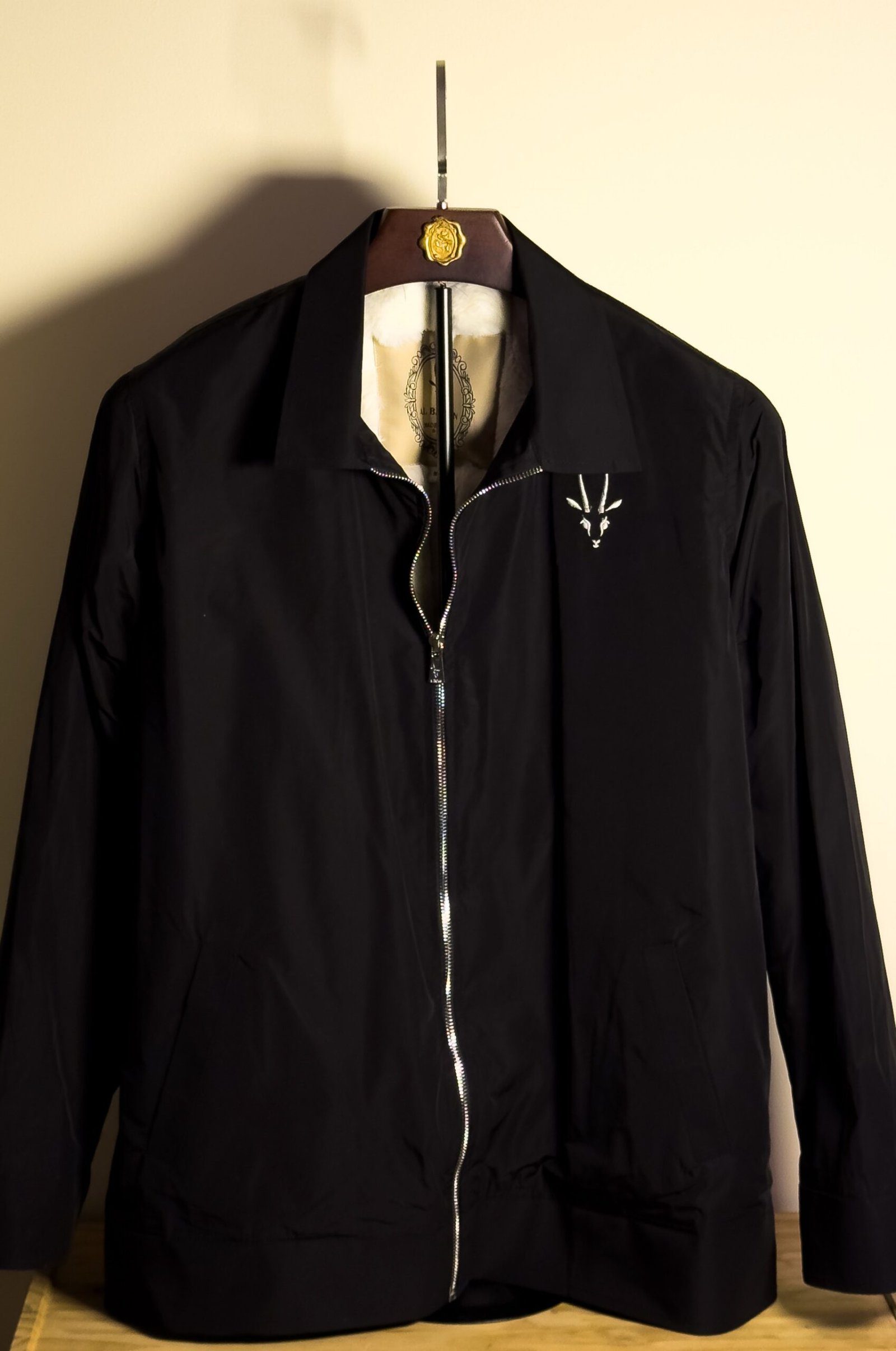 ‎جاكيت  المربعانية  (ضد المطر🌧️) اسود (Water proof)