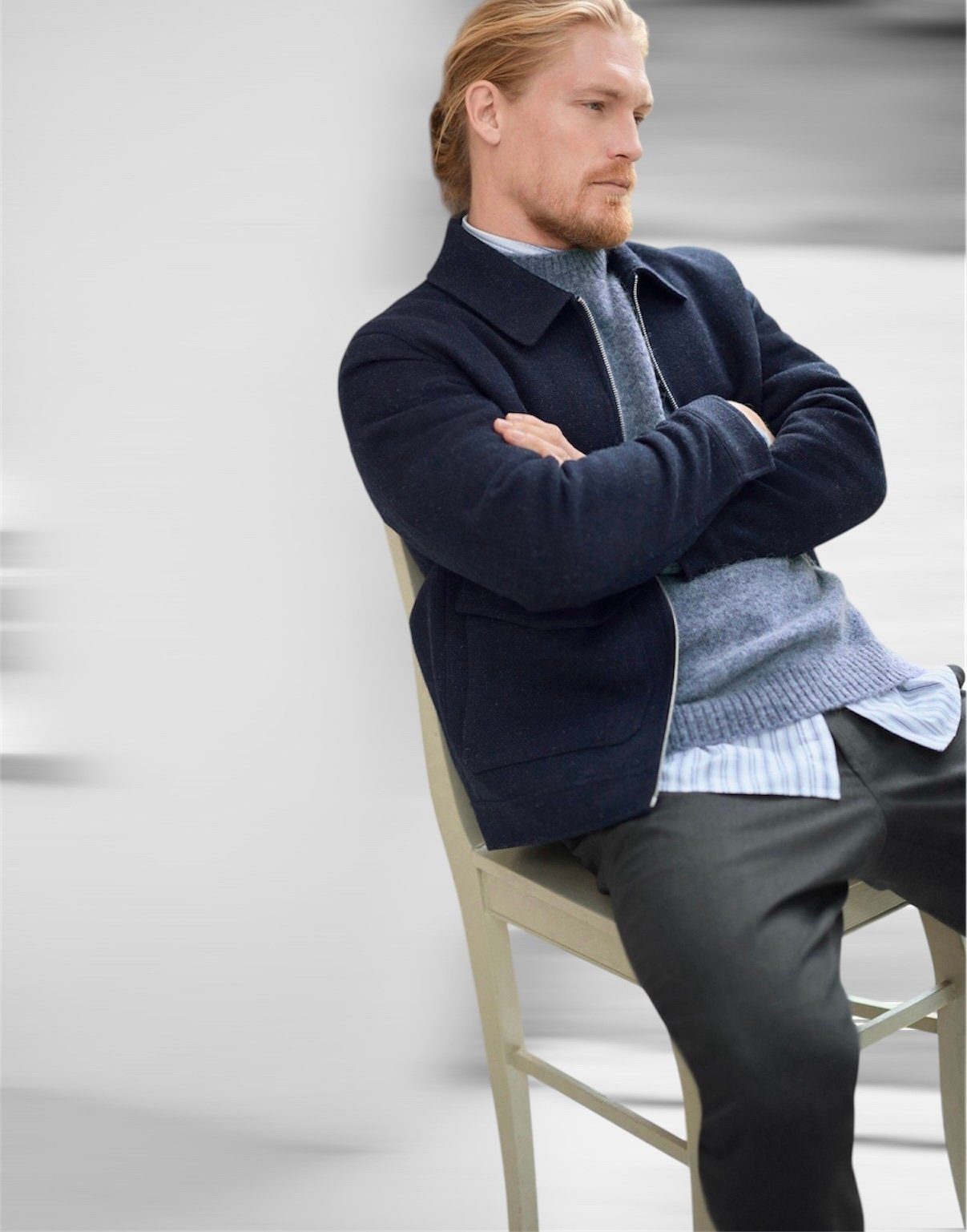 جاكيت كحلي بطانة فرو