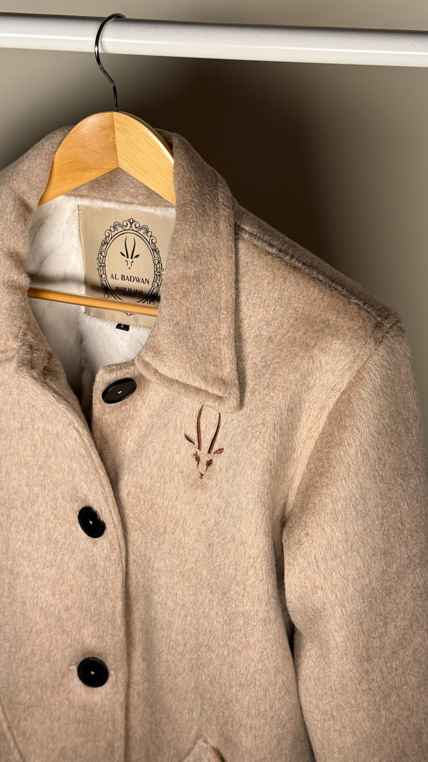 جاكيت النخبة الاصدار ٢  كشمير 🐐 ناعم و لون نادر و فخم جدا