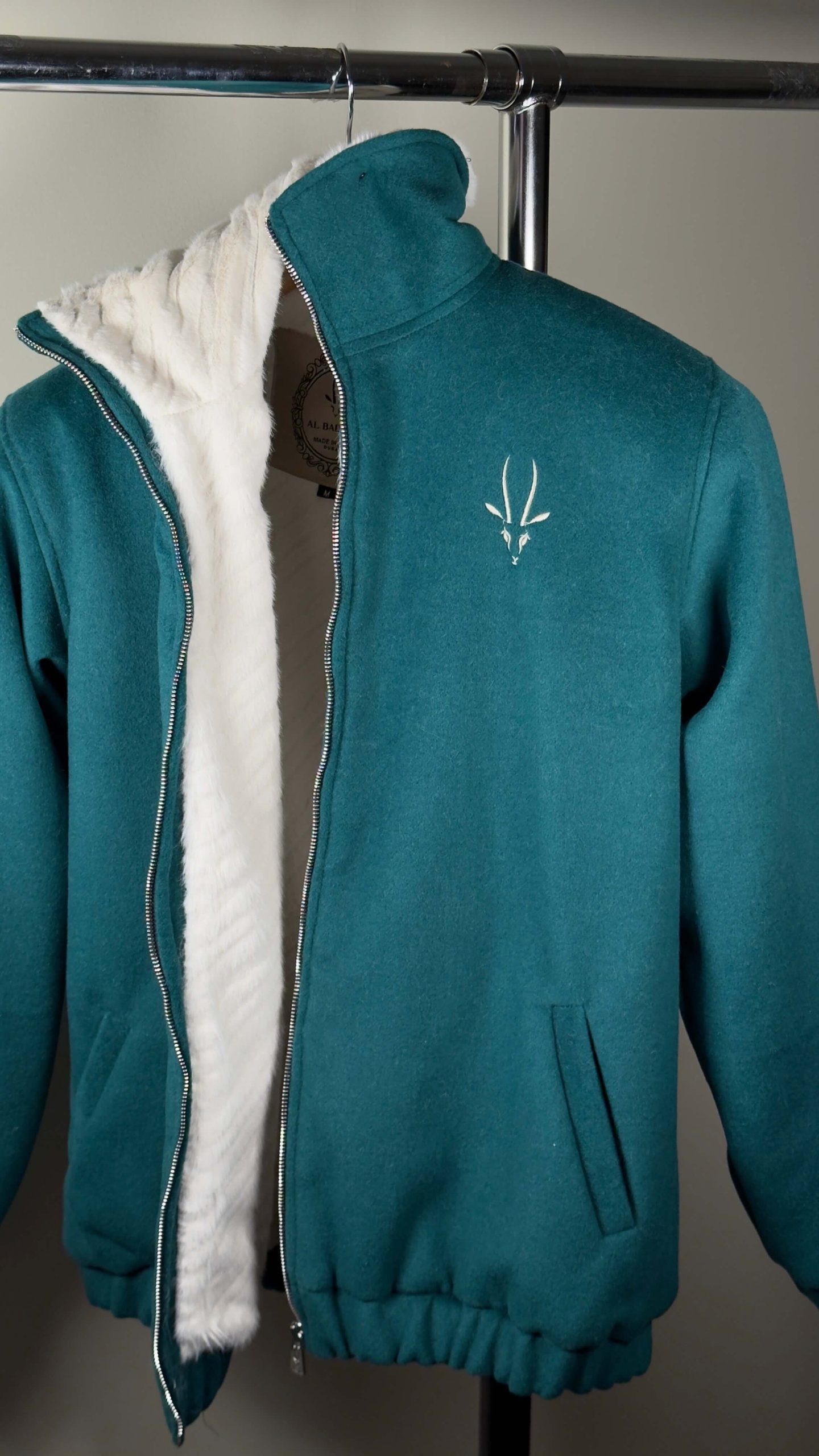 جاكيت يوم التأسيس تركوازي غامق (كشميري) اللوقو اختياري