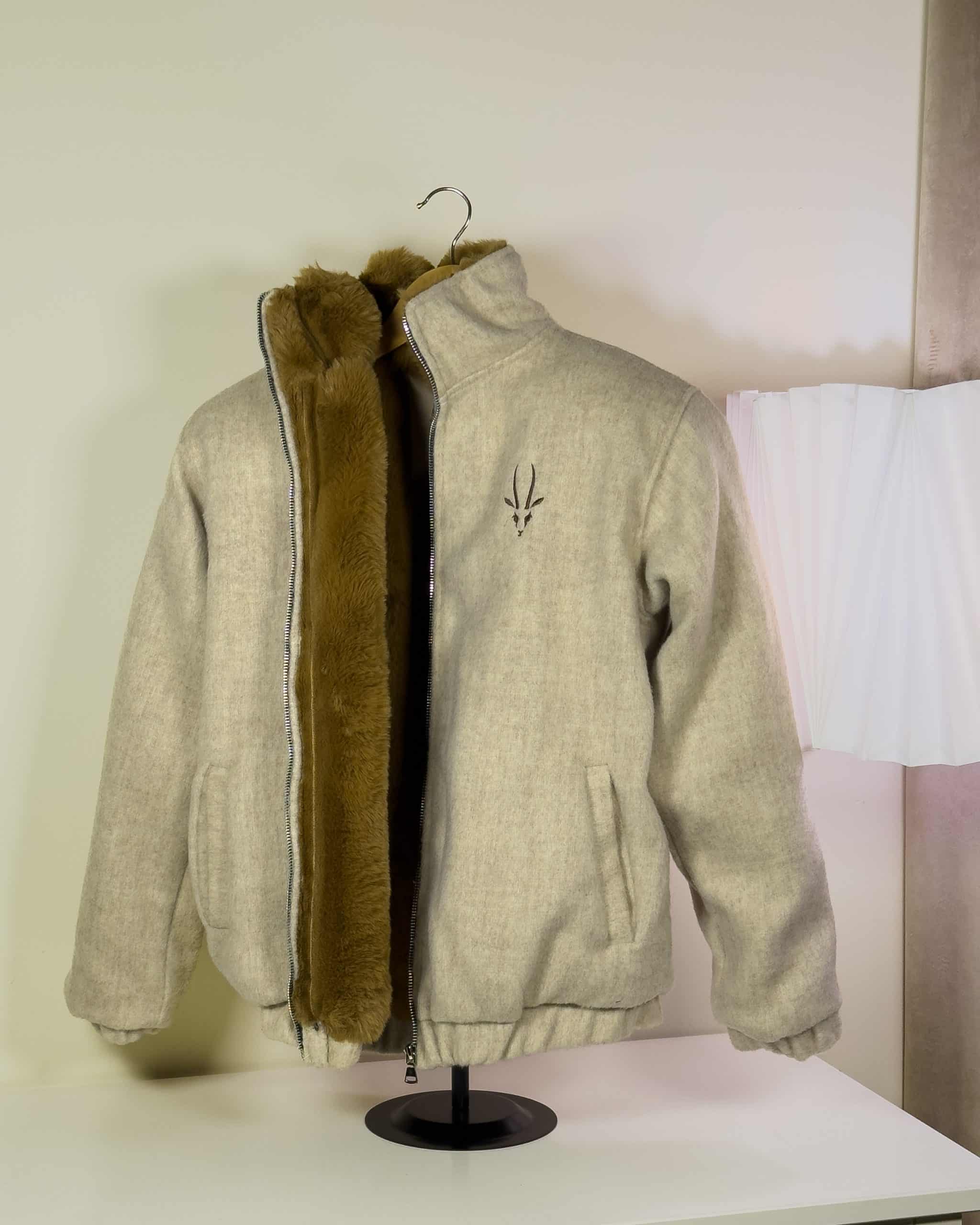 جاكيت شبه الجزيرة (اصدار محدود)